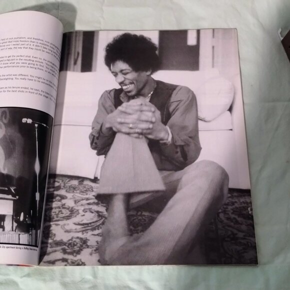 Experience Hendrix Issue 6 – Jan/Feb 1998 – Uncirculated Magazine MINT CONDITION - Picture 7 of 10